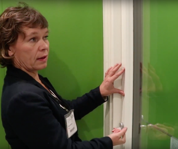 Pihla Ratio on turvallinen pienen parvekkeen kippiovi