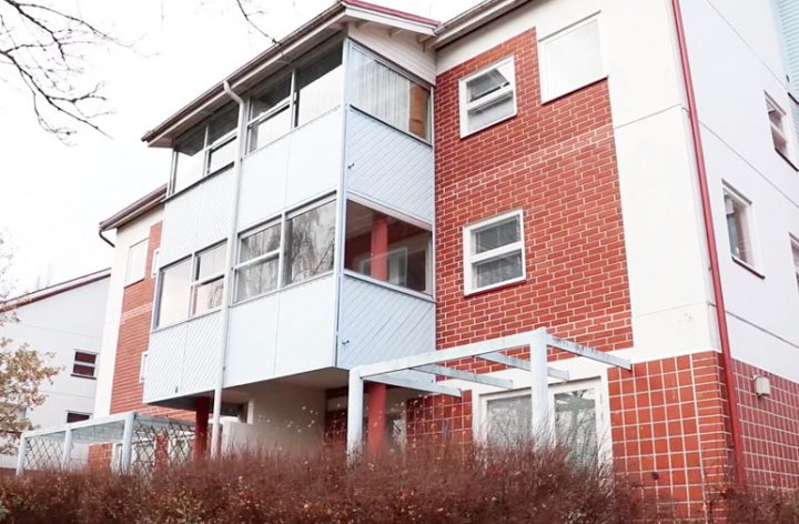 Ikkuna- ja parvekeoviremontti talvella