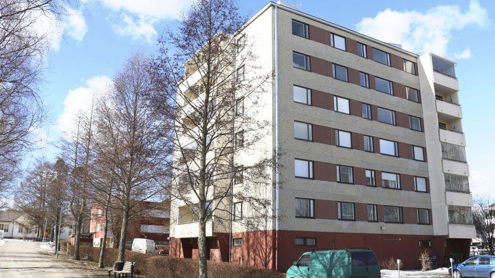 Kerrostalo sai uudet ikkunat ja parvekeovet