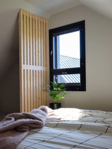 Ikkunoista kehykset uudisrakennuksen sisustukselle