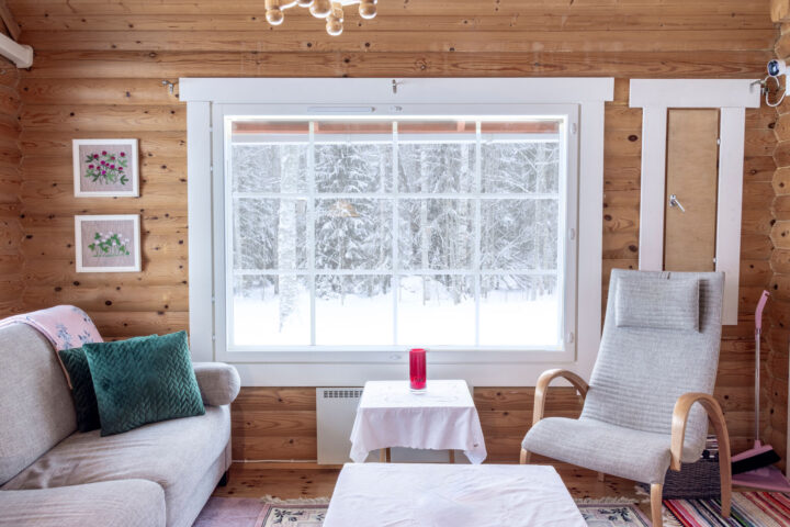 Pihla Termo ikkunat lämmittivät hirsimökin Sysmässä